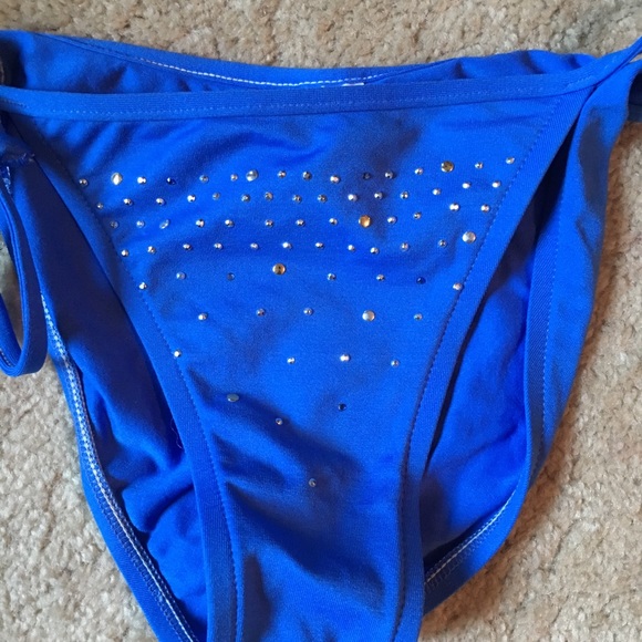 Blue tankini with crystal embellishments - Picture 4 of 4